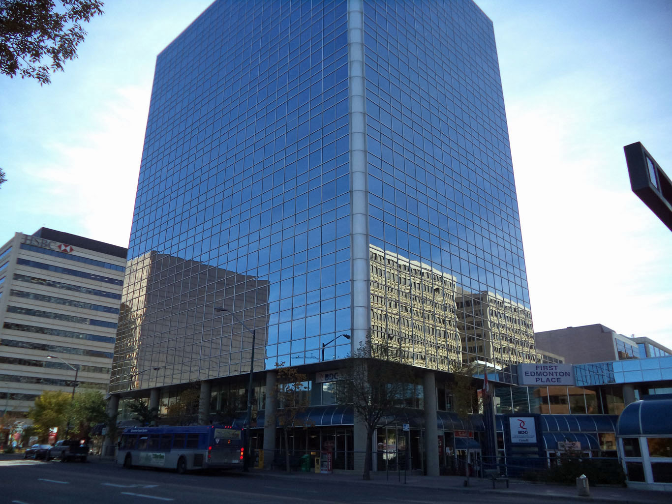 Regus - 10665 Jasper